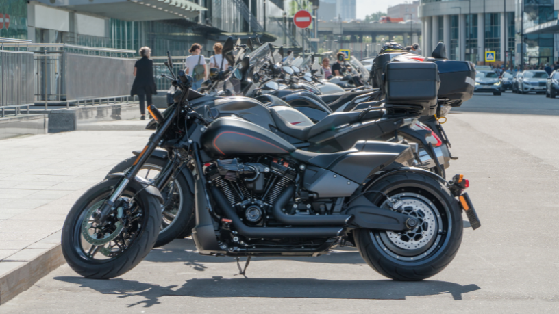 Teciomar Ábila apresenta no Extreme Motors 2025 os 10 equipamentos indispensáveis para aventuras off-road inesquecíveis.