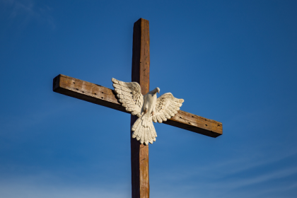 Jose Eduardo De Oliveira e Silva apresenta uma reflexão sobre os sete dons do Espírito Santo e seu significado na vida cristã.