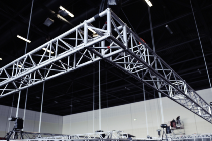 Estudo de técnicas modernas para reforço de painéis treliçados em grandes vãos, desenvolvido para Valderci Malagosini Machado.