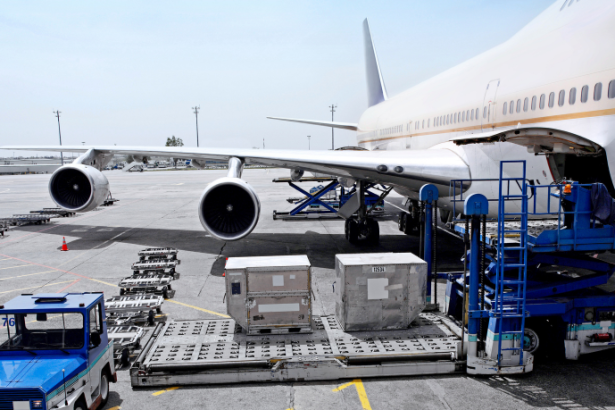 Drones em aeroporto de Guarulhos expõem risco crescente à aviação e exigem resposta urgente